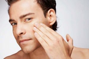 Chăm sóc da mặt cho nam mỗi ngày