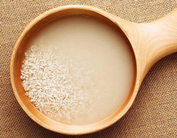 Hãy tận dụng nước vo gạo để chăm sóc da mặt